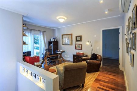 Casa à venda com 4 quartos, 594m² em Jardim Petropolis, São Paulo