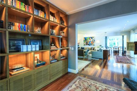 Casa à venda com 4 quartos, 594m² em Jardim Petropolis, São Paulo
