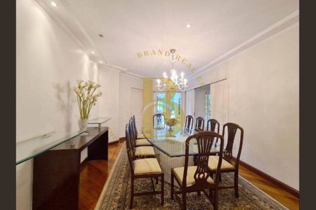 Casa à venda com 4 quartos, 900m² em Jardim dos Estados, São Paulo