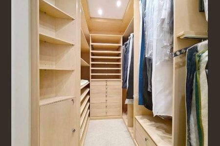 Casa à venda com 900m², 4 quartos e 10 vagas