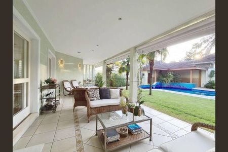 Casa à venda com 900m², 4 quartos e 10 vagas