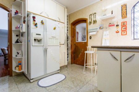 Casa à venda com 380m², 6 quartos e 4 vagas