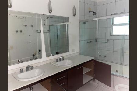 Casa à venda com 3 quartos, 440m² em Jardim dos Estados, São Paulo
