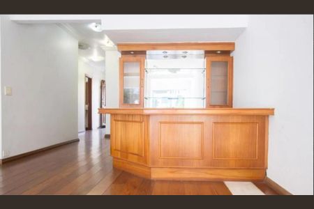 Casa à venda com 3 quartos, 440m² em Jardim dos Estados, São Paulo