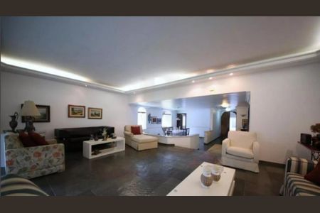 Casa à venda com 4 quartos, 365m² em Jardim dos Estados, São Paulo