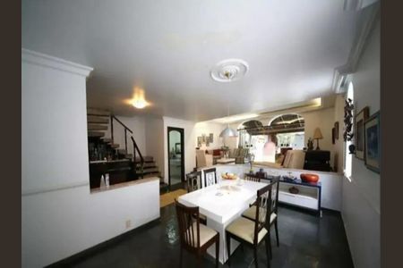 Casa à venda com 4 quartos, 365m² em Jardim dos Estados, São Paulo