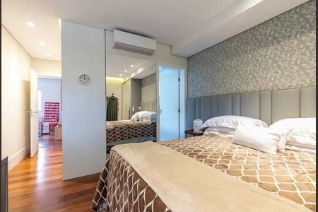 Casa à venda com 4 quartos, 518m² em Jardim Cordeiro, São Paulo