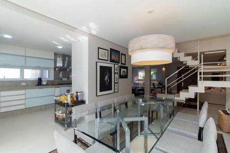 Casa à venda com 3 quartos, 270m² em Brooklin, São Paulo