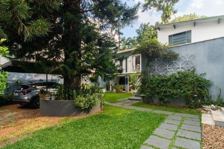 Casa à venda com 270m², 3 quartos e 3 vagas