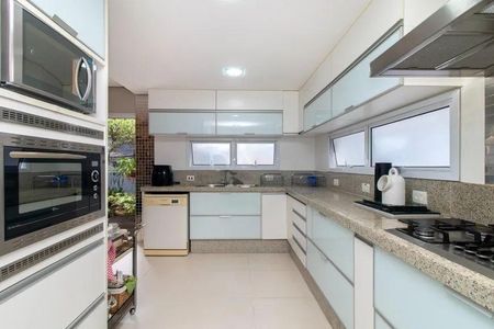 Casa à venda com 3 quartos, 270m² em Brooklin, São Paulo