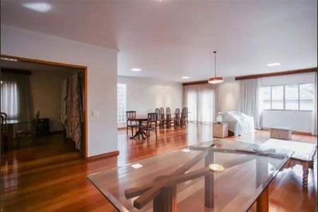 Casa à venda com 4 quartos, 511m² em Vila Madalena, São Paulo