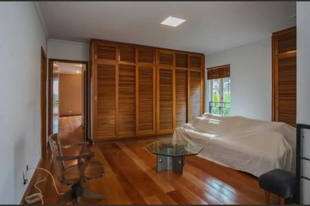 Casa à venda com 4 quartos, 511m² em Vila Madalena, São Paulo