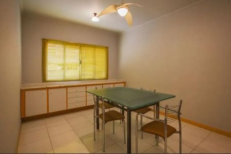 Casa à venda com 4 quartos, 511m² em Vila Madalena, São Paulo