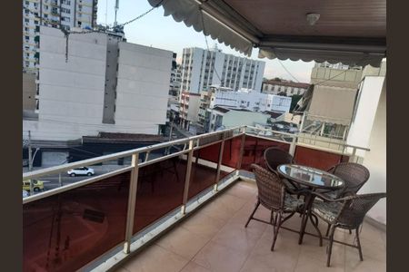 Apartamento à venda com 93m², 2 quartos e 1 vaga