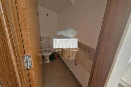 Casa à venda com 100m², 3 quartos e 2 vagas