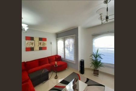 Casa à venda com 3 quartos, 225m² em Vila Carrão, São Paulo