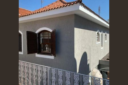 Casa à venda com 225m², 3 quartos e 3 vagas