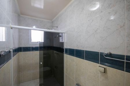 Casa para alugar com 495m², 4 quartos e 6 vagas Casa para alugar com 495m², 4 quartos e 6 vagasBanheiro de Serviço 2