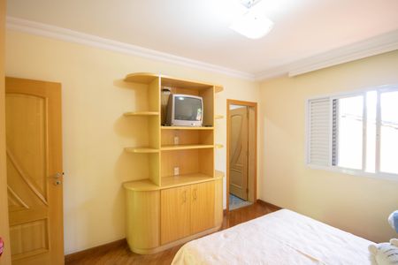 Casa para alugar com 495m², 4 quartos e 6 vagas Casa para alugar com 495m², 4 quartos e 6 vagasSuíte 3