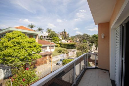 Casa para alugar com 495m², 4 quartos e 6 vagas Casa para alugar com 495m², 4 quartos e 6 vagasVista da Suíte 4