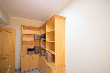 Casa para alugar com 495m², 4 quartos e 6 vagas Casa para alugar com 495m², 4 quartos e 6 vagasQuarto 2