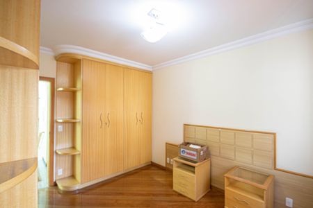 Casa para alugar com 495m², 4 quartos e 6 vagas Casa para alugar com 495m², 4 quartos e 6 vagasSuíte 2