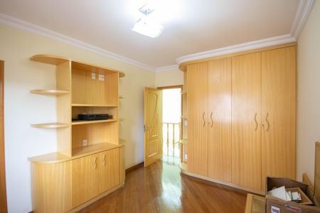 Casa para alugar com 495m², 4 quartos e 6 vagas Casa para alugar com 495m², 4 quartos e 6 vagasSuíte 2