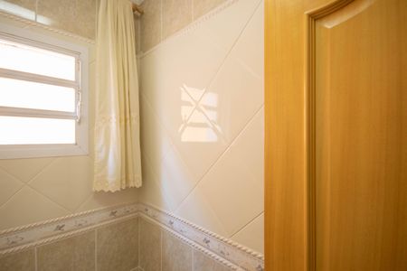 Casa para alugar com 495m², 4 quartos e 6 vagas Casa para alugar com 495m², 4 quartos e 6 vagasBanheiro 1