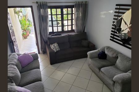 Casa à venda com 3 quartos, 90m² em Vila Marari, São Paulo
