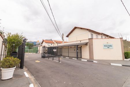 Casa de condomínio à venda com 90m², 3 quartos e 2 vagasFachada