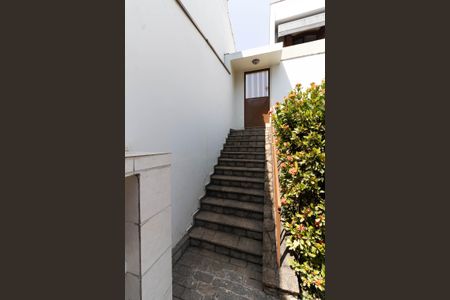 Casa à venda com 403m², 5 quartos e 6 vagas Casa à venda com 403m², 5 quartos e 6 vagasAcesso para o Corredor Lateral