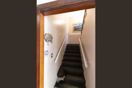 Casa à venda com 403m², 5 quartos e 6 vagas Casa à venda com 403m², 5 quartos e 6 vagasAcesso para a Área Interna