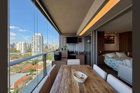 Studio à venda com 43m², 1 quarto e 1 vaga Studio à venda com 43m², 1 quarto e 1 vagaVaranda