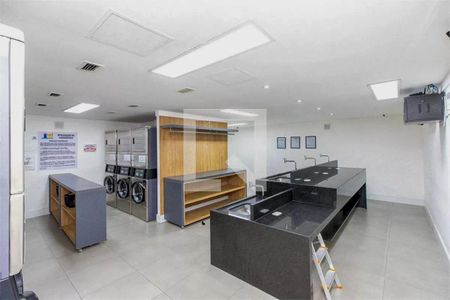 Studio à venda com 43m², 1 quarto e 1 vaga Studio à venda com 43m², 1 quarto e 1 vagaÁrea comum