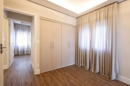 Foto 16 de apartamento à venda com 2 quartos, 76m² em Vila Olímpia, São Paulo