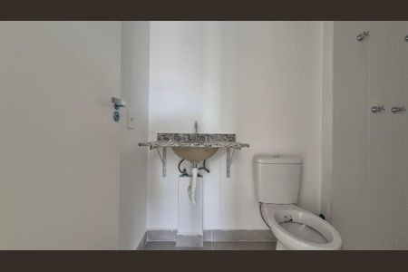 Apartamento à venda com 70m², 2 quartos e 1 vaga Apartamento à venda com 70m², 2 quartos e 1 vagaBanheiro Social
