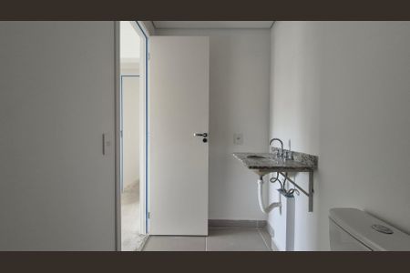 Apartamento à venda com 68m², 2 quartos e 1 vagaBanheiro da suíte