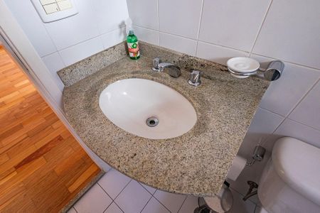 Apartamento para alugar com 68m², 2 quartos e 2 vagas Apartamento para alugar com 68m², 2 quartos e 2 vagasBanheiro Social
