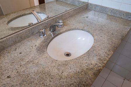 Apartamento para alugar com 68m², 2 quartos e 2 vagas Apartamento para alugar com 68m², 2 quartos e 2 vagasSuíte - Banheiro