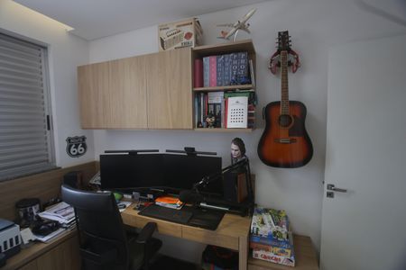 Apartamento à venda com 128m², 4 quartos e 3 vagasQuarto