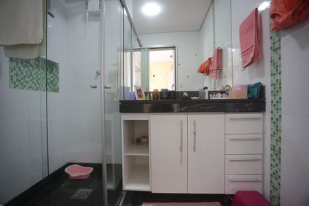 Apartamento à venda com 128m², 4 quartos e 3 vagasBanheiro da Suíte