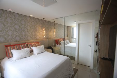 Apartamento à venda com 128m², 4 quartos e 3 vagasSuíte 2