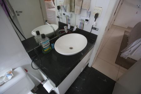 Apartamento à venda com 128m², 4 quartos e 3 vagasBanheiro da Suíte 2