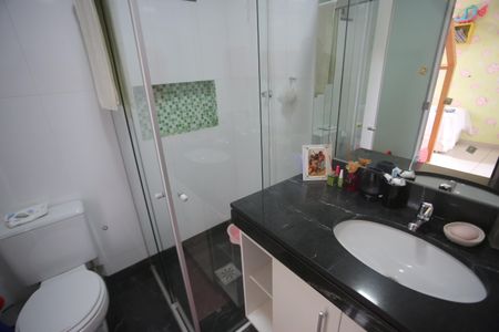 Apartamento à venda com 128m², 4 quartos e 3 vagasBanheiro da Suíte