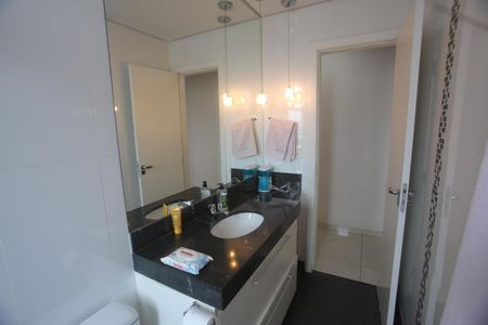 Apartamento à venda com 128m², 4 quartos e 3 vagasBanheiro da Suíte