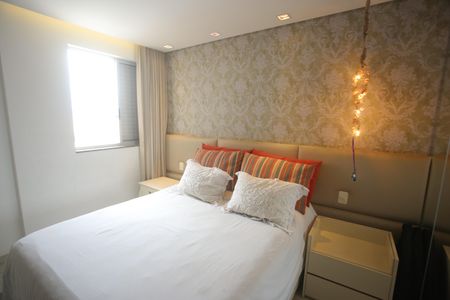 Apartamento à venda com 128m², 4 quartos e 3 vagasSuíte 2