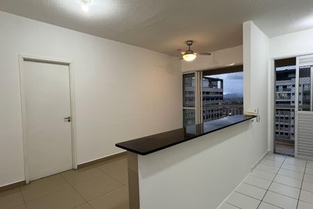 Sala de apartamento para alugar com 1 quarto, 50m² em Vila Matias, Santos