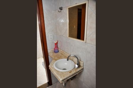 Casa à venda com 168m², 4 quartos e 4 vagas Casa à venda com 168m², 4 quartos e 4 vagasBanheiro de Serviço