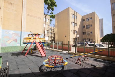 Apartamento à venda com 65m², 2 quartos e sem vaga Apartamento à venda com 65m², 2 quartos e sem vagaÁrea comum - Playground
