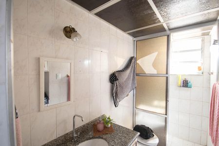 Apartamento à venda com 65m², 2 quartos e sem vaga Apartamento à venda com 65m², 2 quartos e sem vagaBanheiro